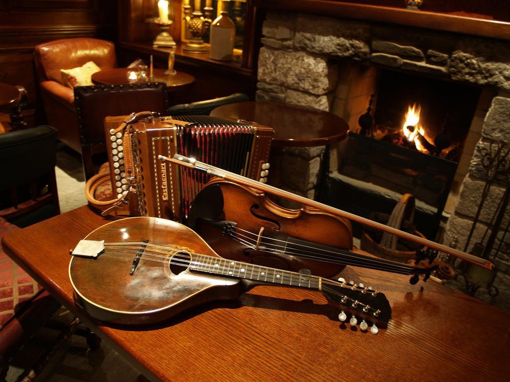 Riverbank, Country Pub And Guesthouse Carrickmacross Exterior foto